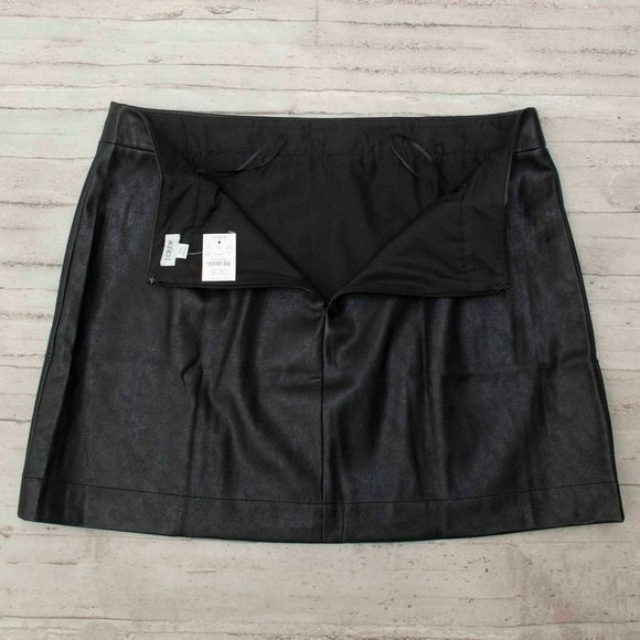 J. Crew Faux Leather A-Line Mini Skirt in Black size 20 - Picture 4 of 6